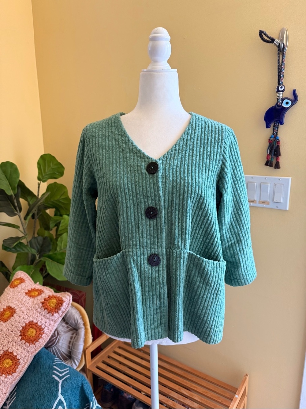 Cozy Green Ribbed Teddy Jacket with Front Pockets